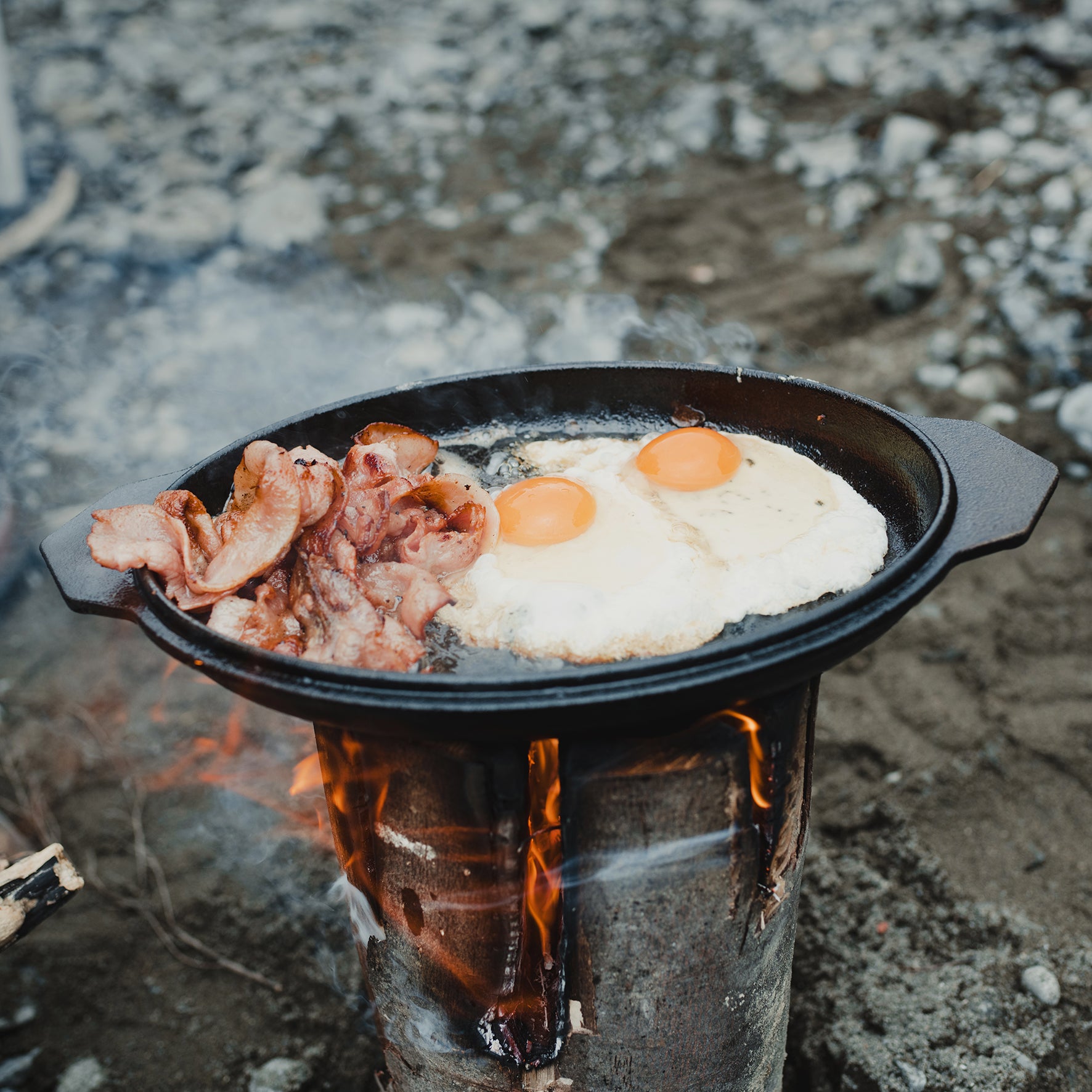 The Old Dutch by Ironclad Co. Handcrafted 4.5L Double Dutch Oven