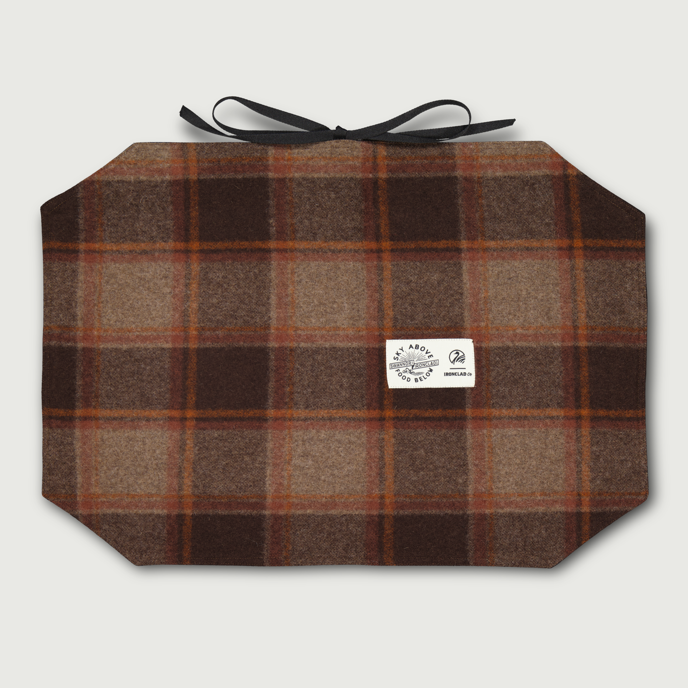 Swanndri x Ironclad Wool Knife Roll