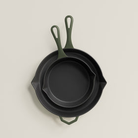 Olive Leaf Enamel Legacy Bundle 28cm and 20cm Cast Iron Pans