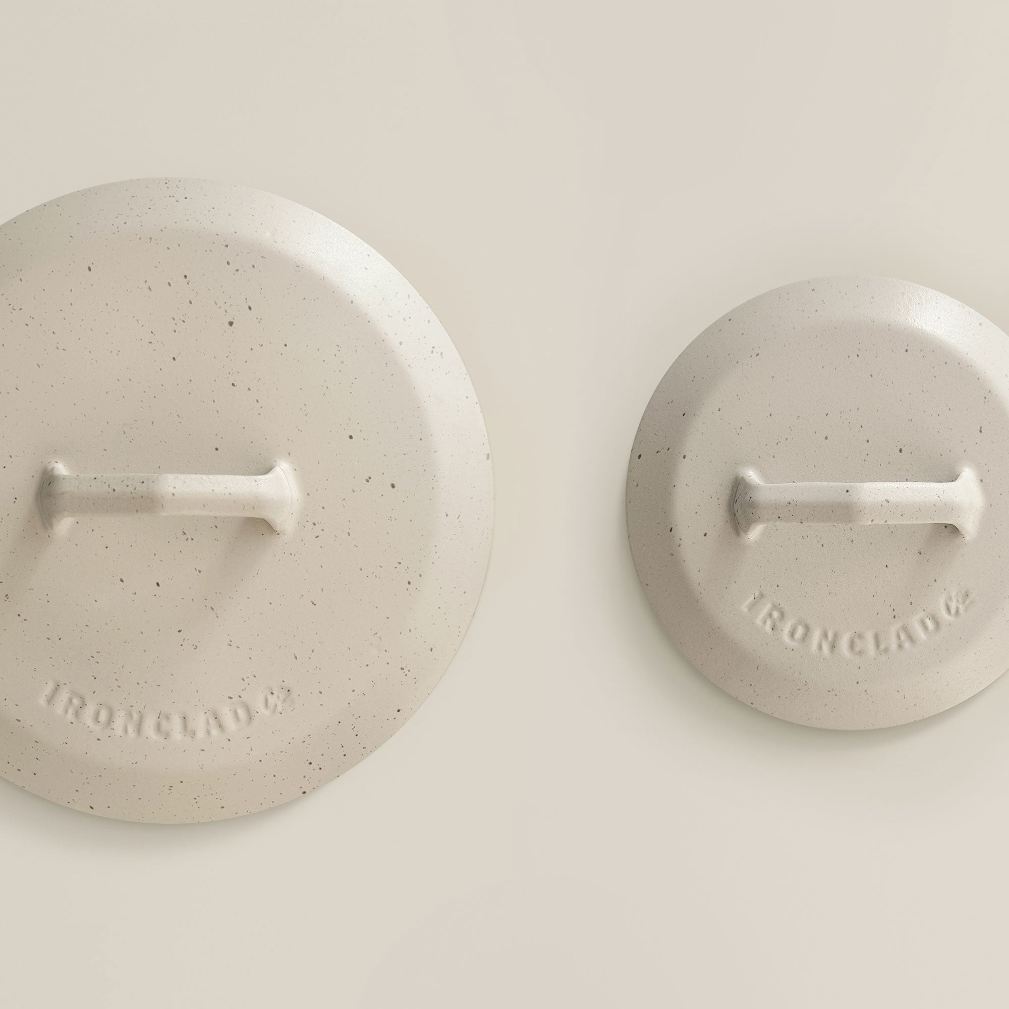 20cm & 28cm Salt Stone Satin Enamel Lid Duo