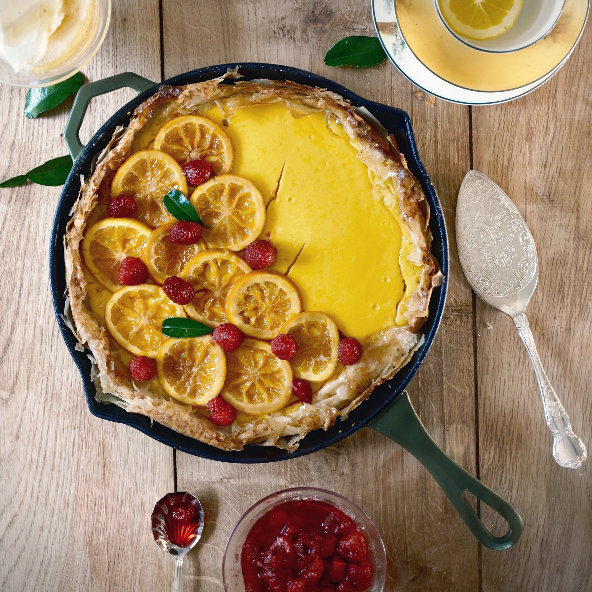 28cm Olive Leaf Satin Enamel Legacy Pan