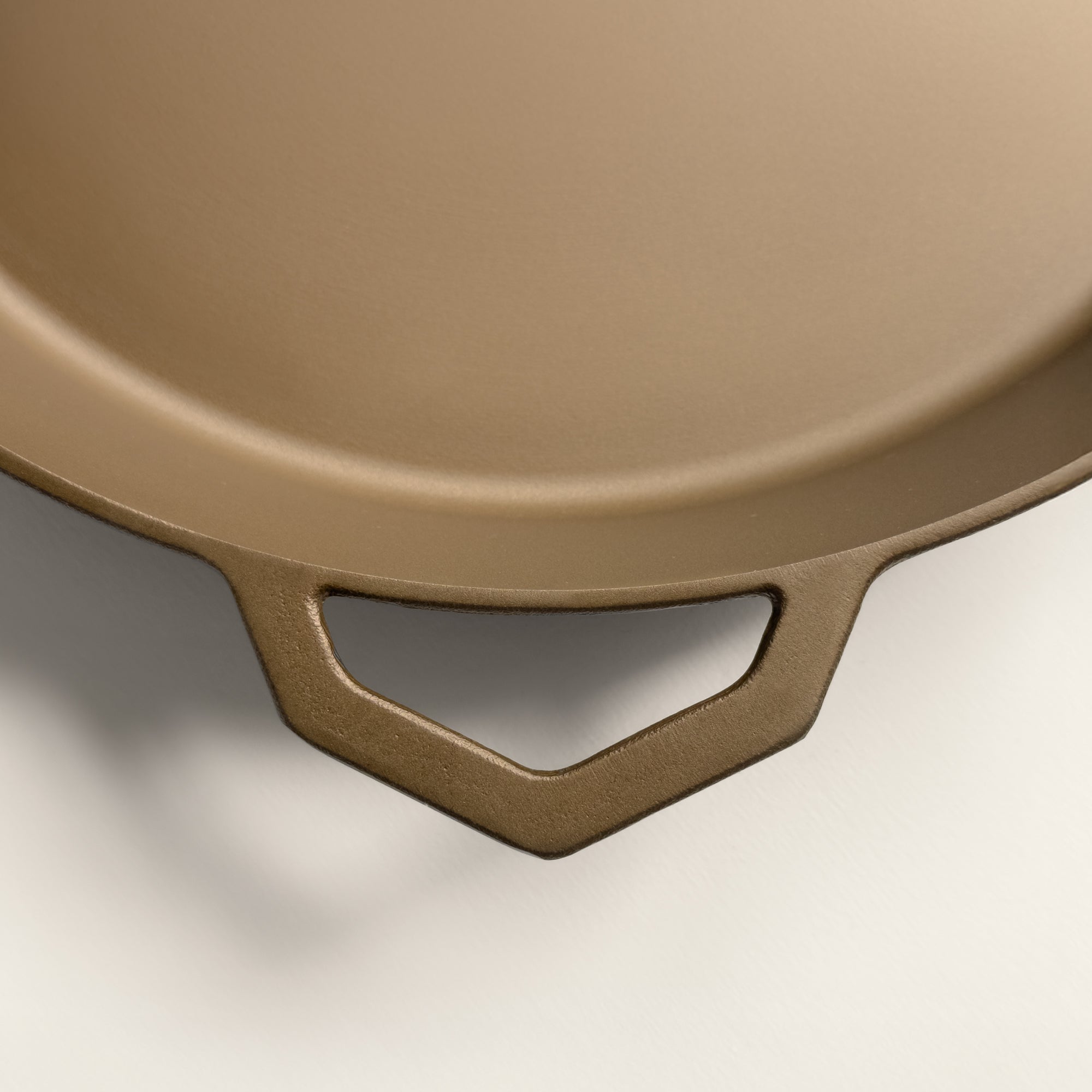 The Legacy Bundle Handmade 28cm and 20cm Cast Iron Pans