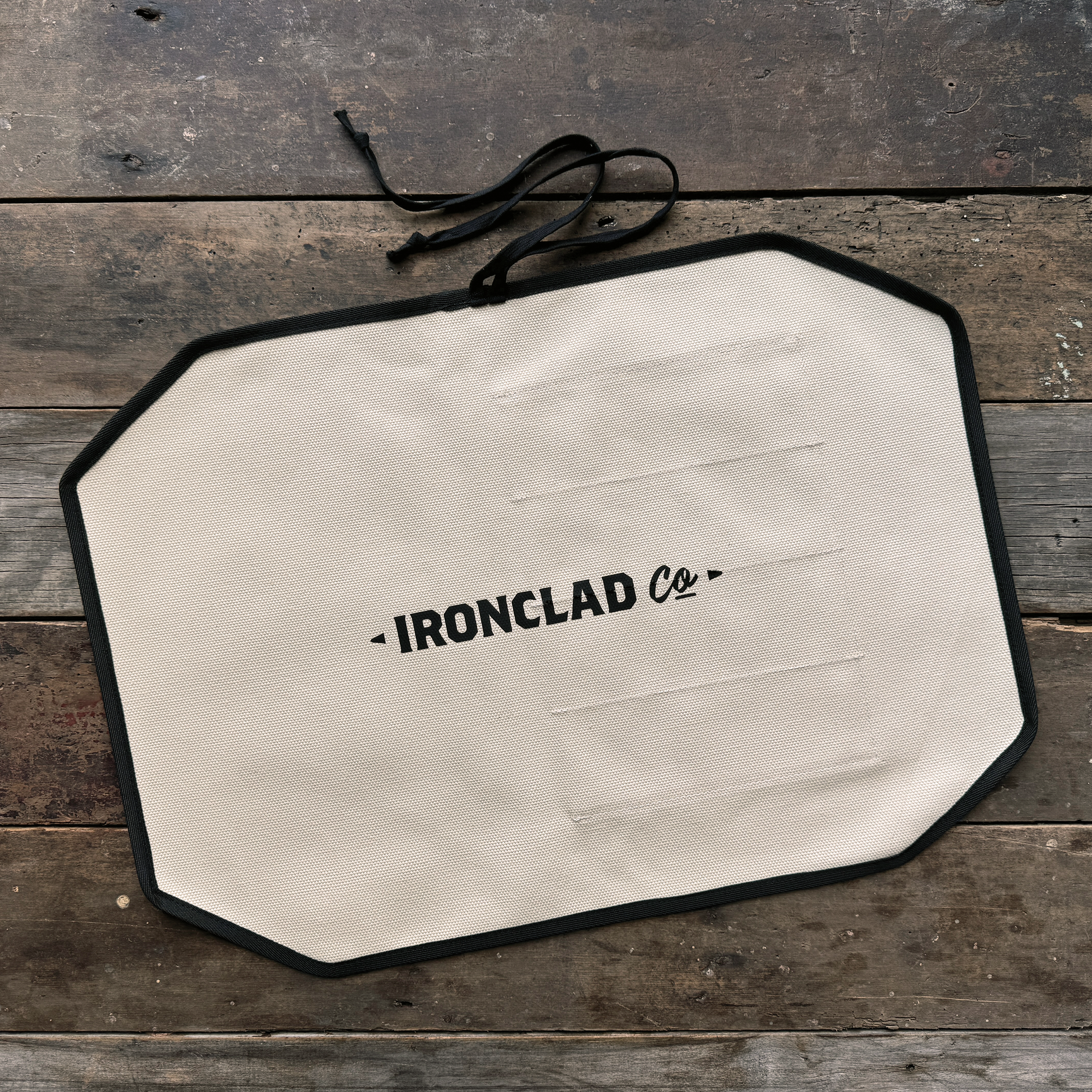 Ironclad Ghost Knife Roll