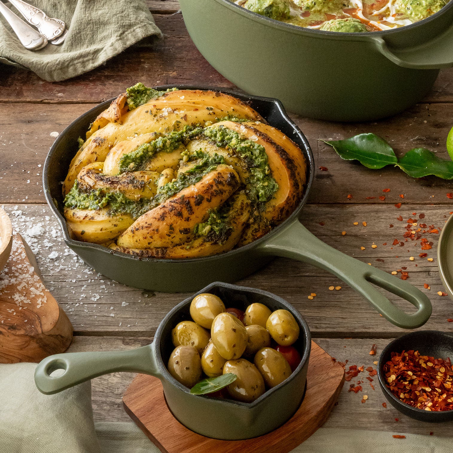 20cm Olive Leaf Satin Enamel Lil Legacy Pan