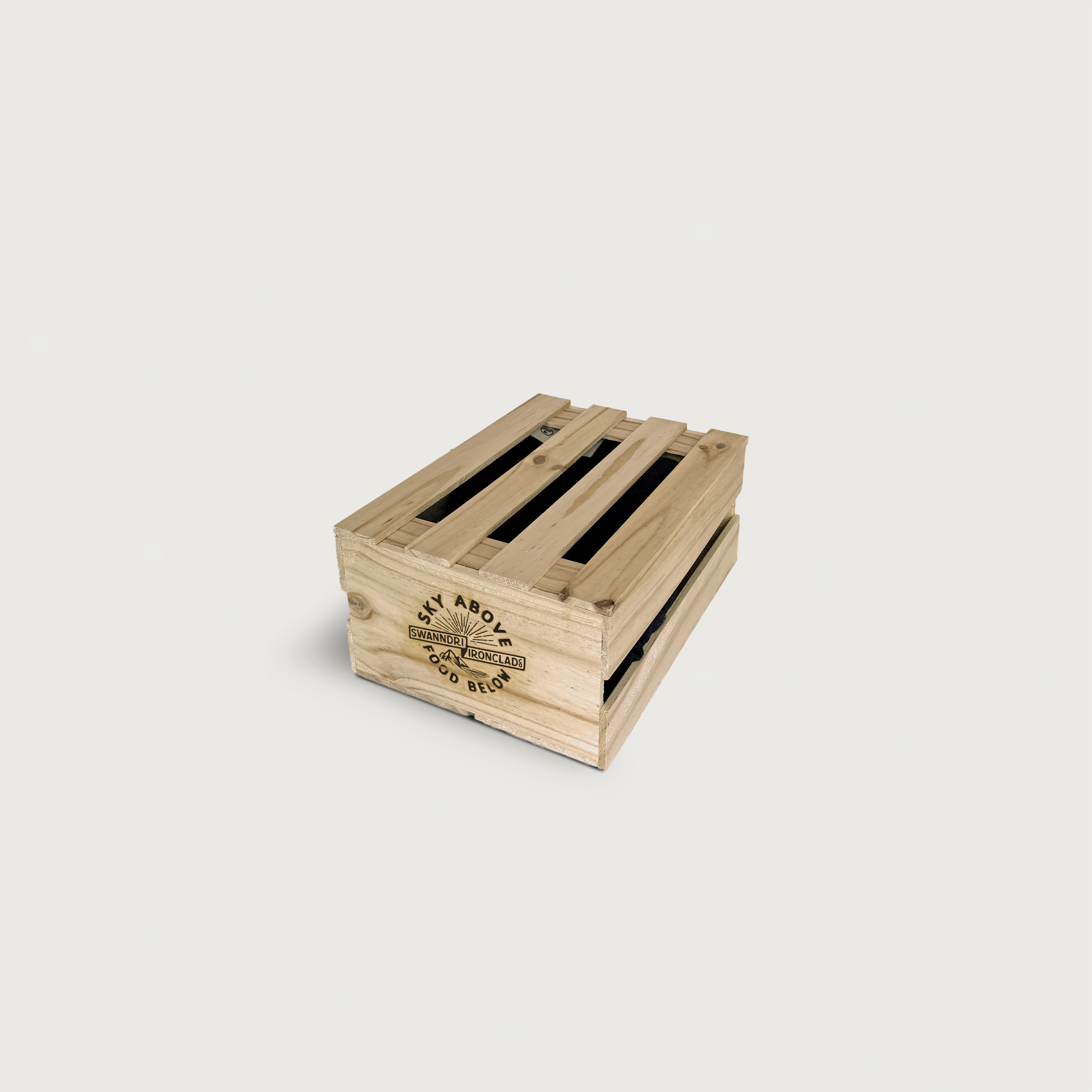 Swanndri x Ironclad Check Pattern Dutch Oven & Wool Travel Bag